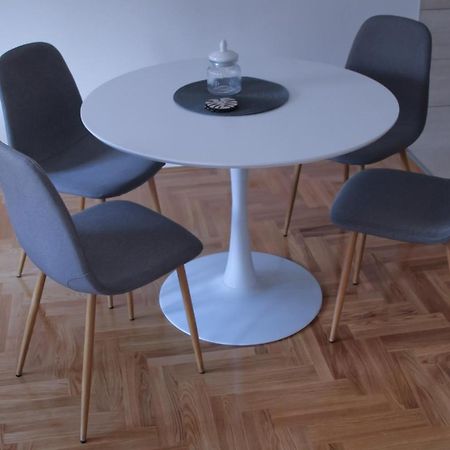 Apartman Vukovic เทรบินเย ภายนอก รูปภาพ