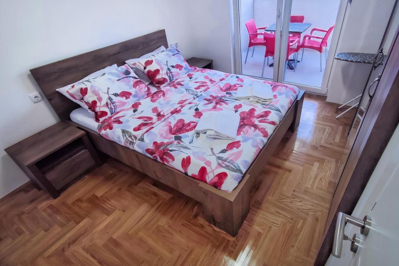Apartman Vukovic เทรบินเย ภายนอก รูปภาพ