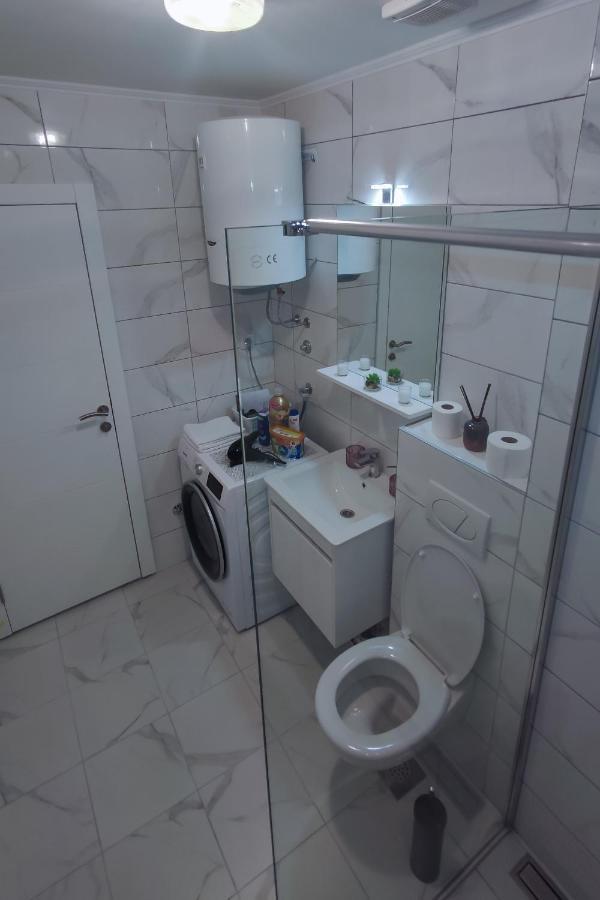 Apartman Vukovic เทรบินเย ภายนอก รูปภาพ